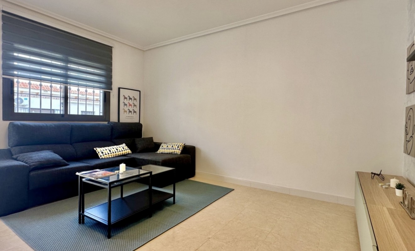 Wederverkoop - Herenhuis - San Miguel de Salinas