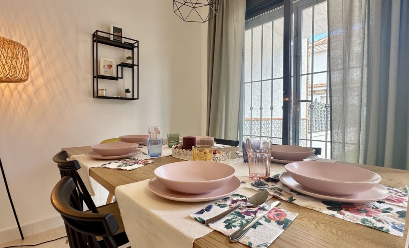 Wederverkoop - Herenhuis - San Miguel de Salinas