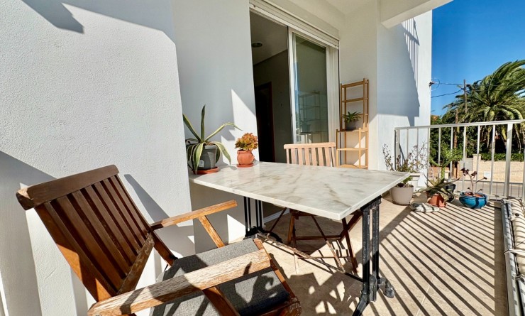 Wederverkoop - Apartment / flat - Denia - Les Marines - Las Marinas