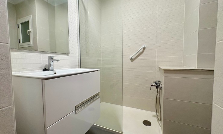 Wederverkoop - Apartment / flat - Denia - Les Marines - Las Marinas