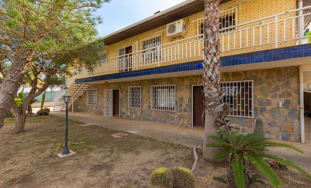 Wederverkoop - Villa - Orihuela Costa - Las Filipinas