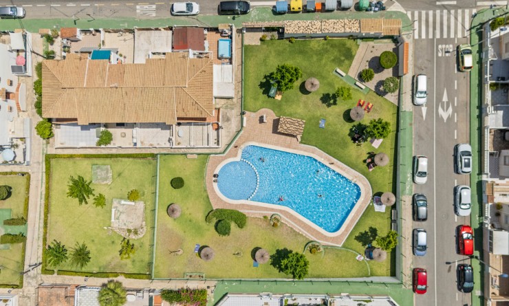 Sale - Bungalow - Torrevieja - Lago jardin