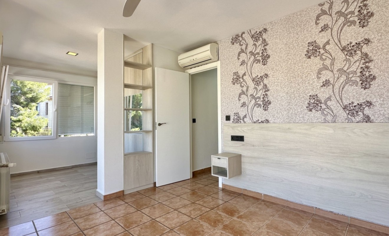 Wederverkoop - Detached villa - Orihuela Costa - Las Filipinas