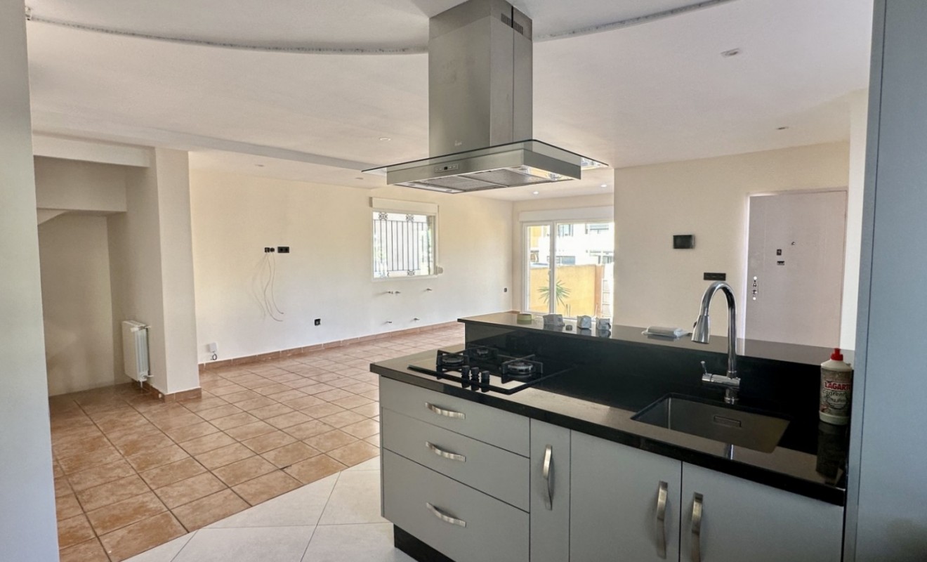 Wederverkoop - Detached villa - Orihuela Costa - Las Filipinas