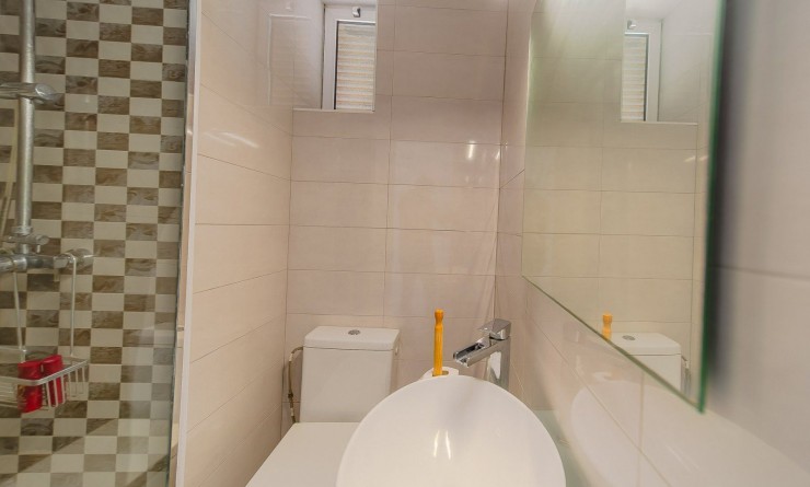 Wederverkoop - Apartamento - Torrevieja - Playa del Cura