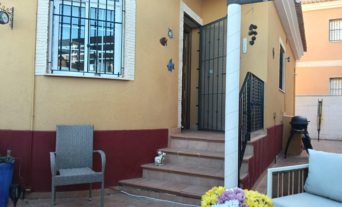 Sale - House - Detached Villa (4) - Los Montesinos - La herrada