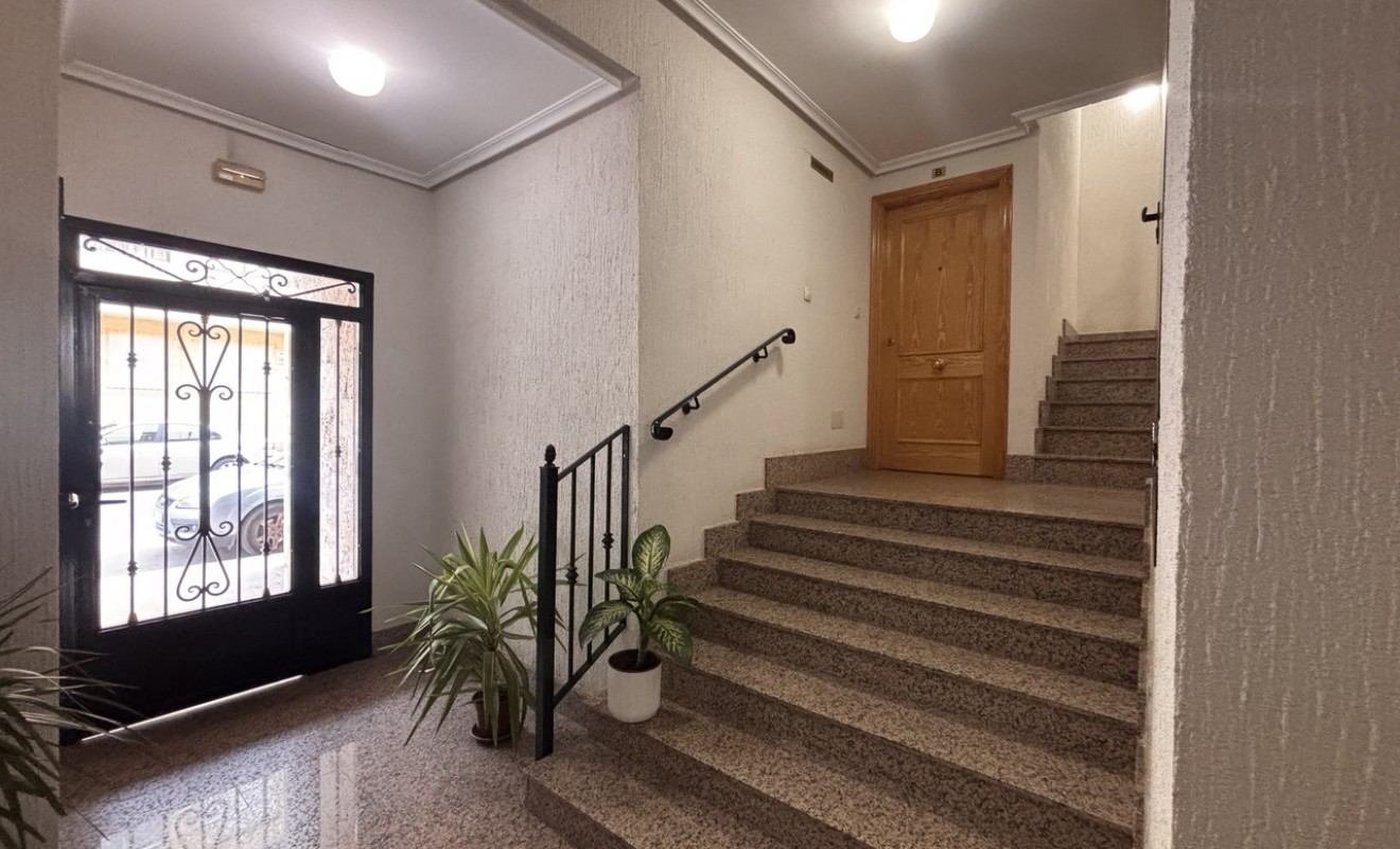 Sale - Apartment - Lo Pagan