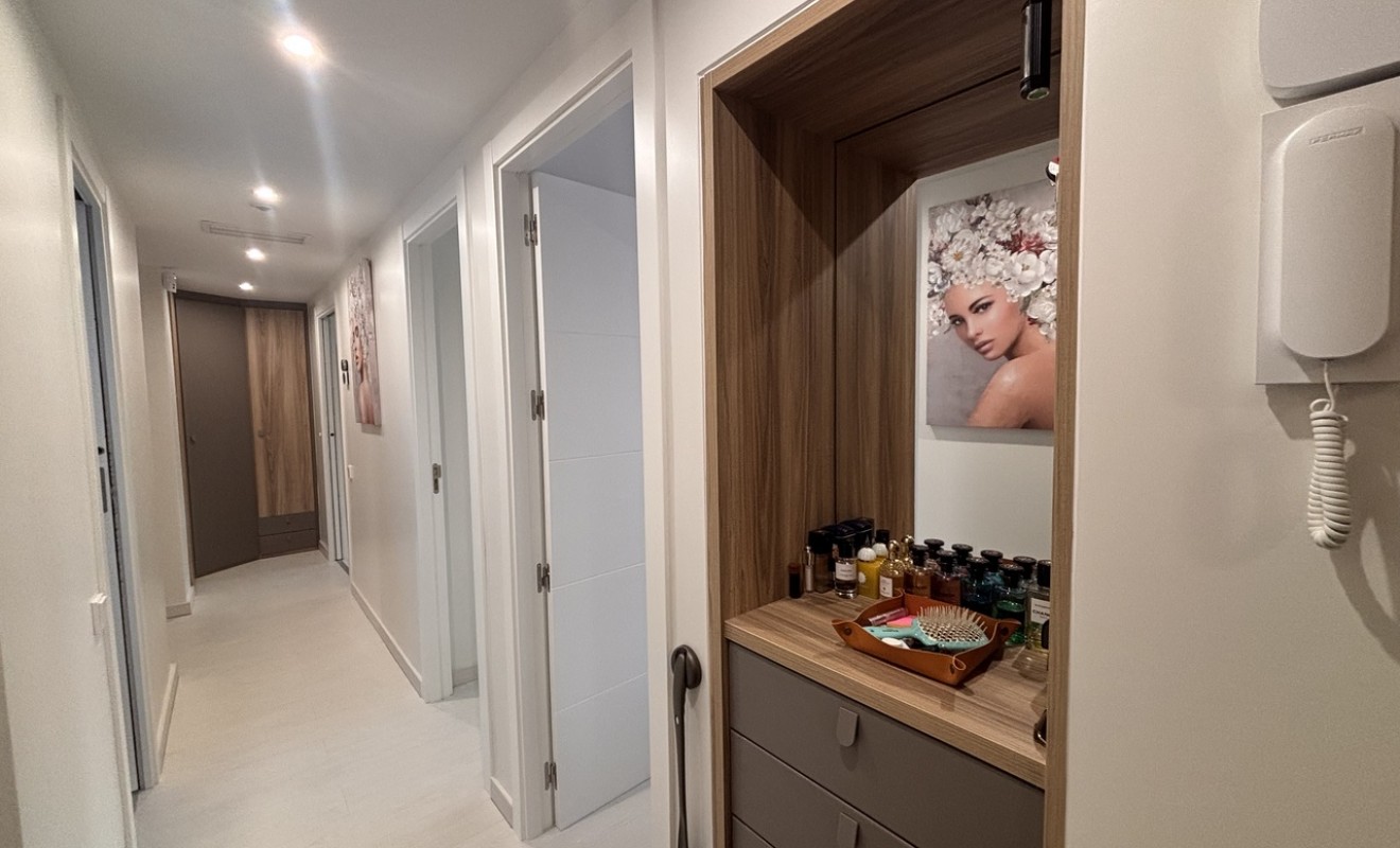 Sale - Apartment - Lo Pagan