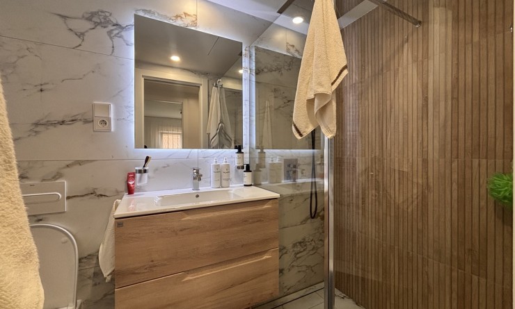 Sale - Apartment - Lo Pagan