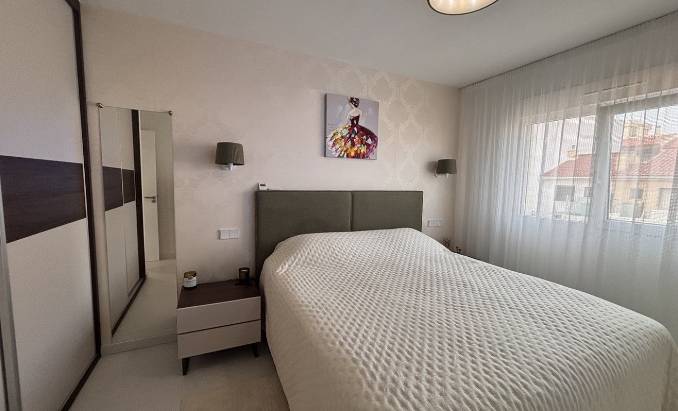 Sale - Apartment - Lo Pagan