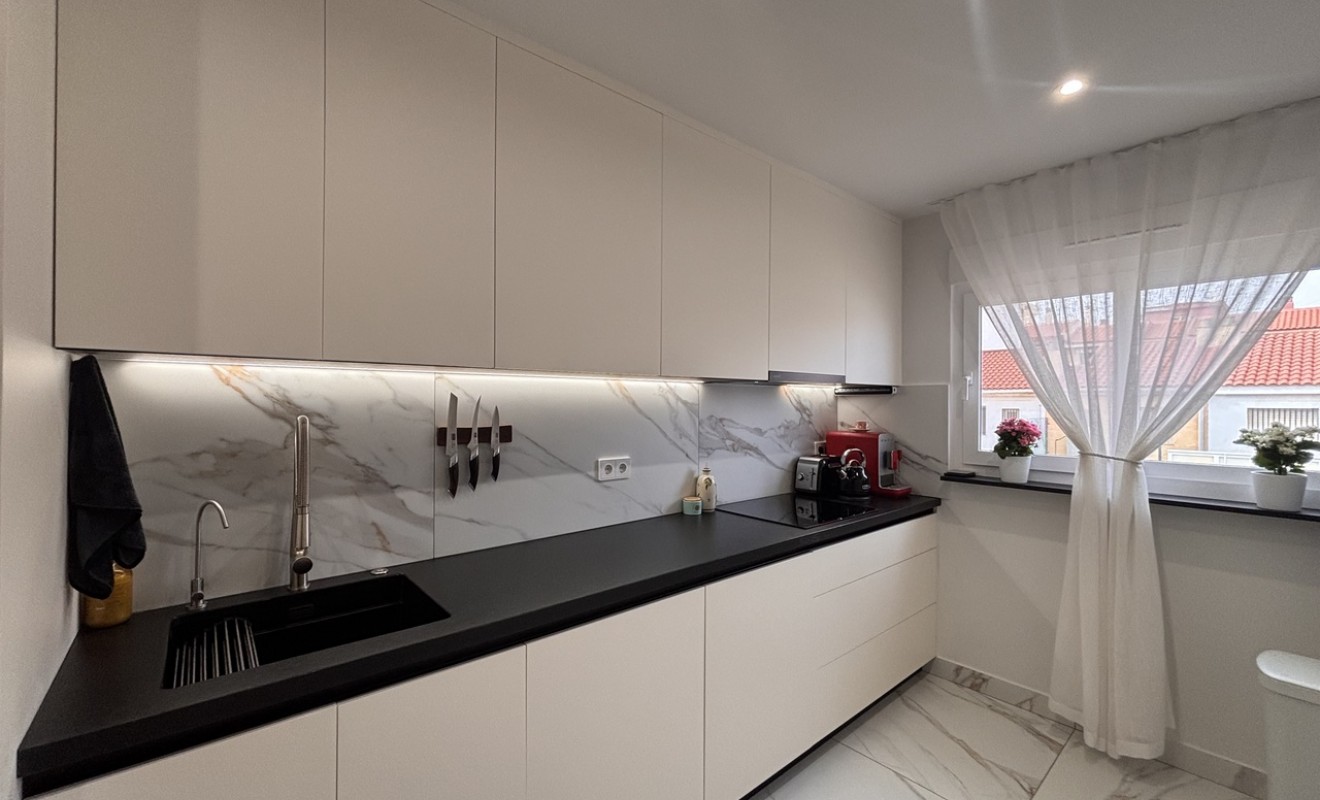 Sale - Apartment - Lo Pagan