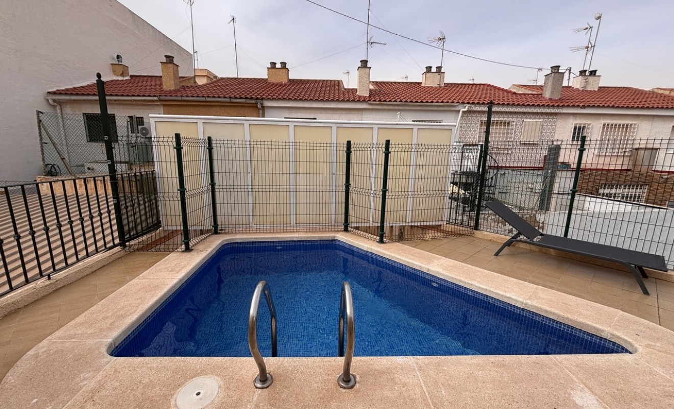 Sale - Apartment - Lo Pagan