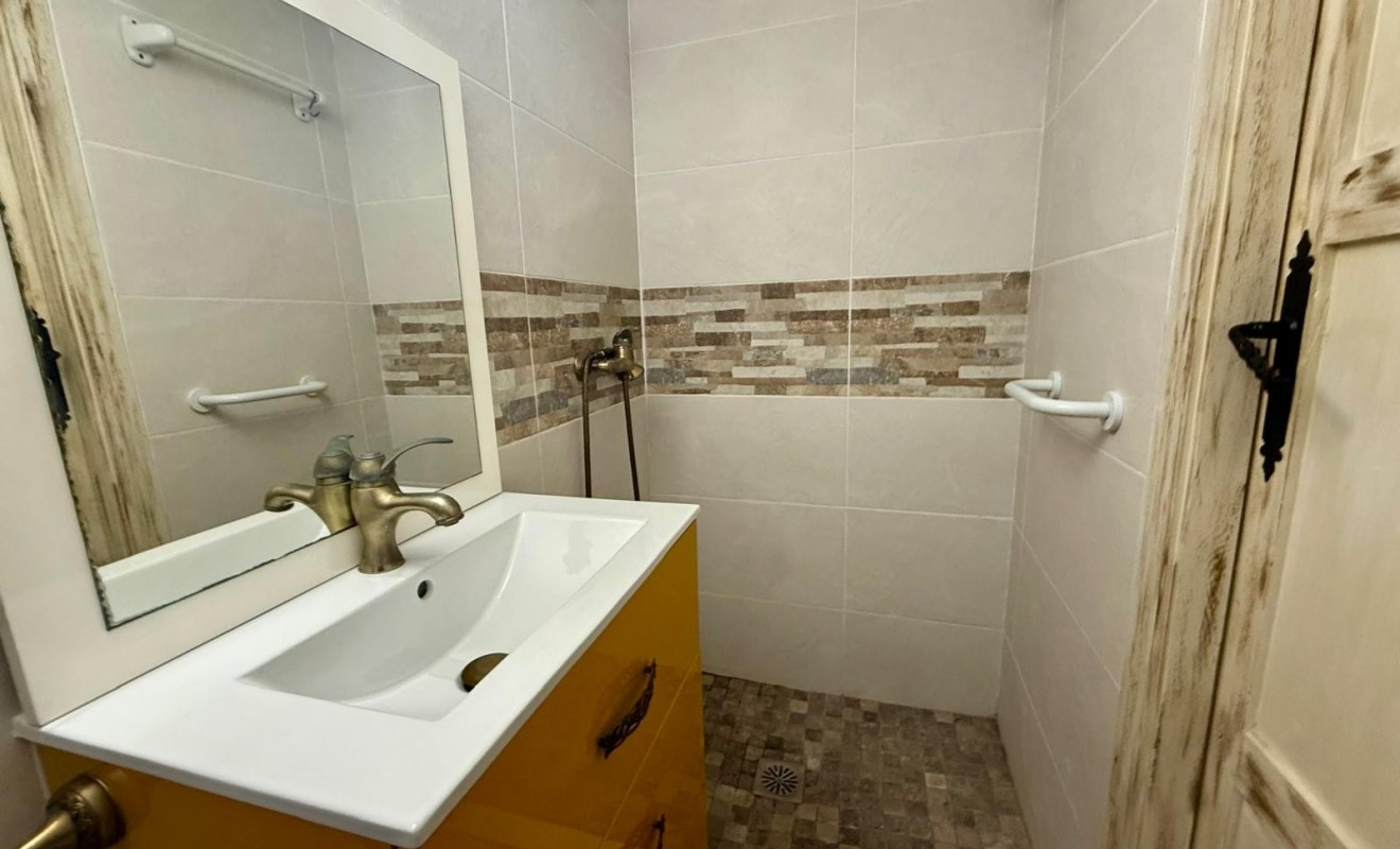 Revente - Casa - Piles - Pueblo