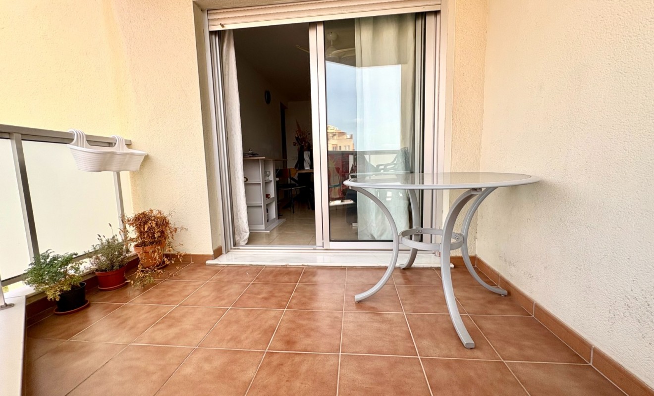 Sale - Apartment / flat - Denia - Center