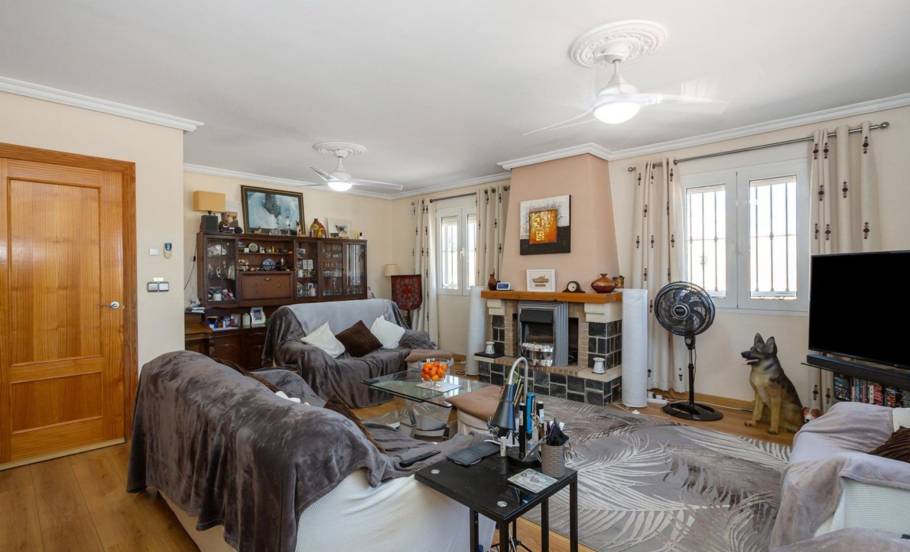 Revente - Villa - Torrevieja - Los balcones