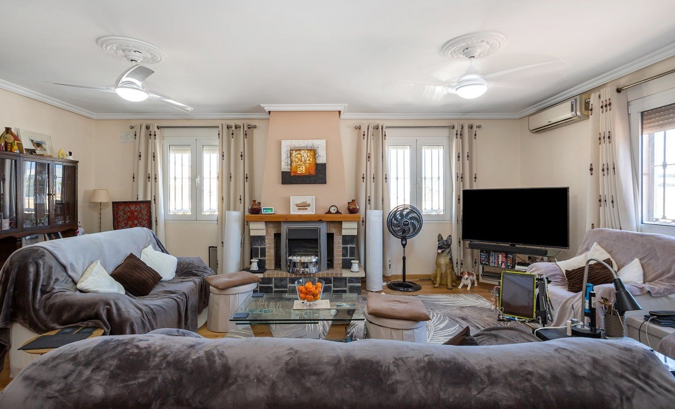 Revente - Villa - Torrevieja - Los balcones