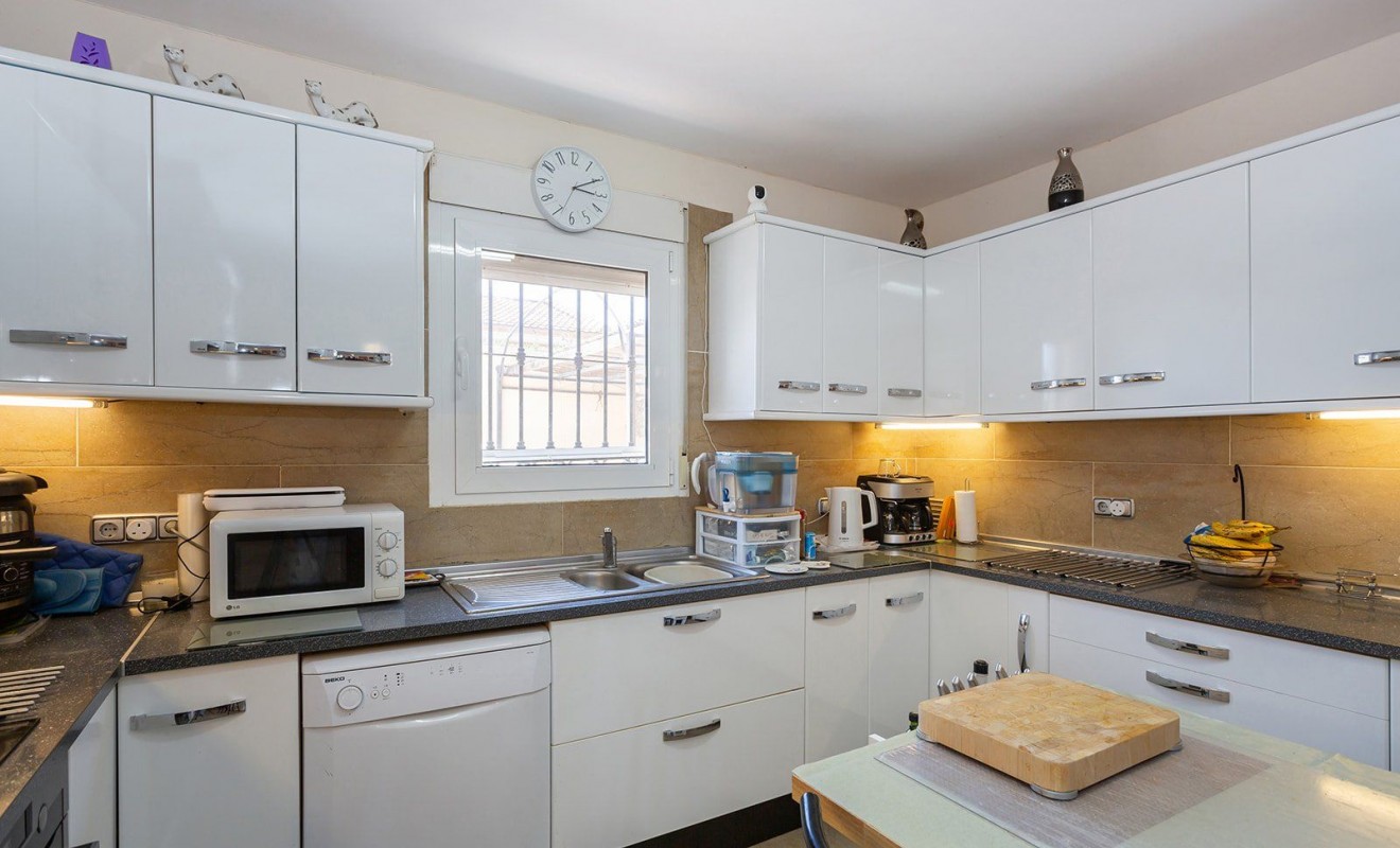 Revente - Villa - Torrevieja - Los balcones