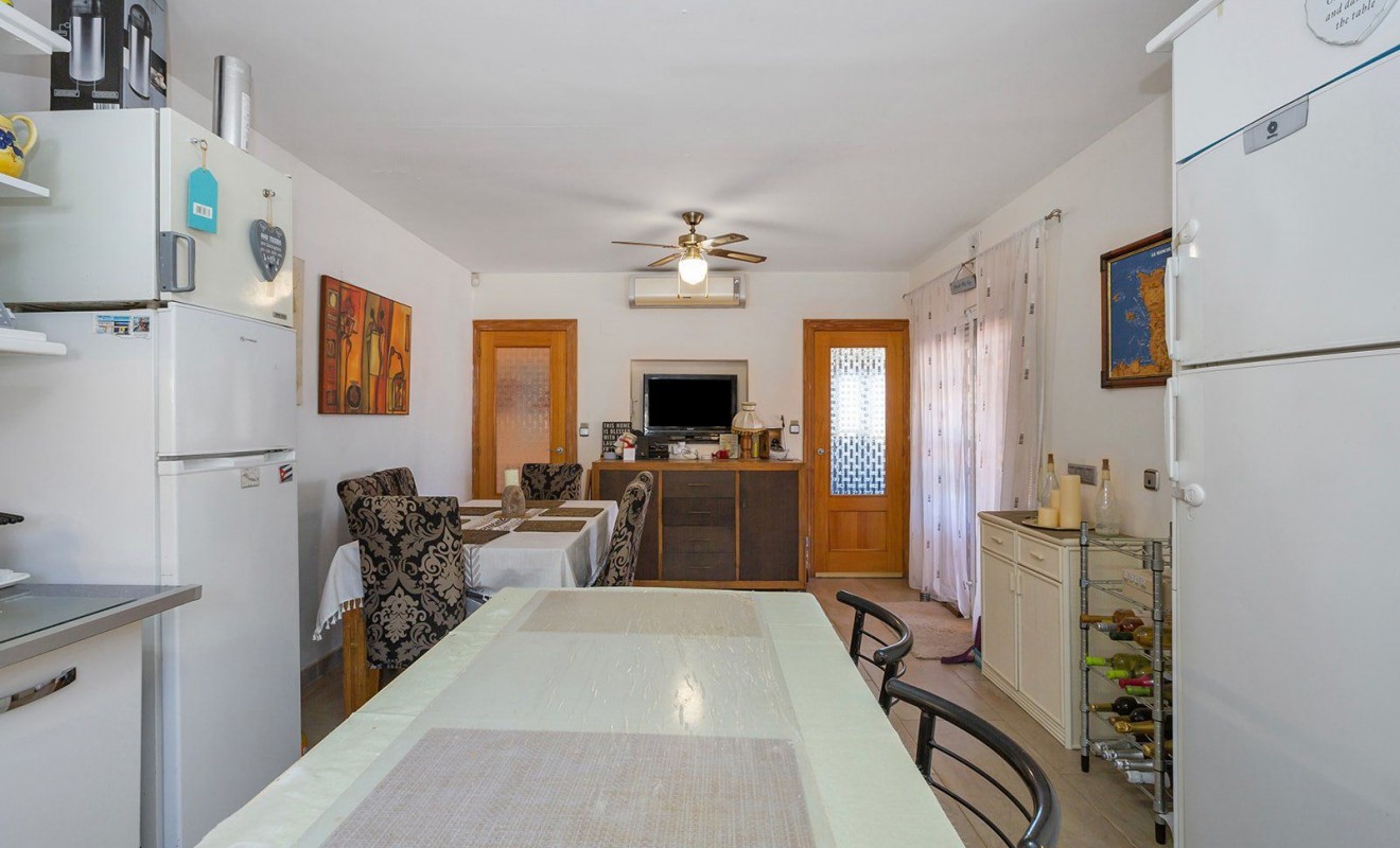 Revente - Villa - Torrevieja - Los balcones