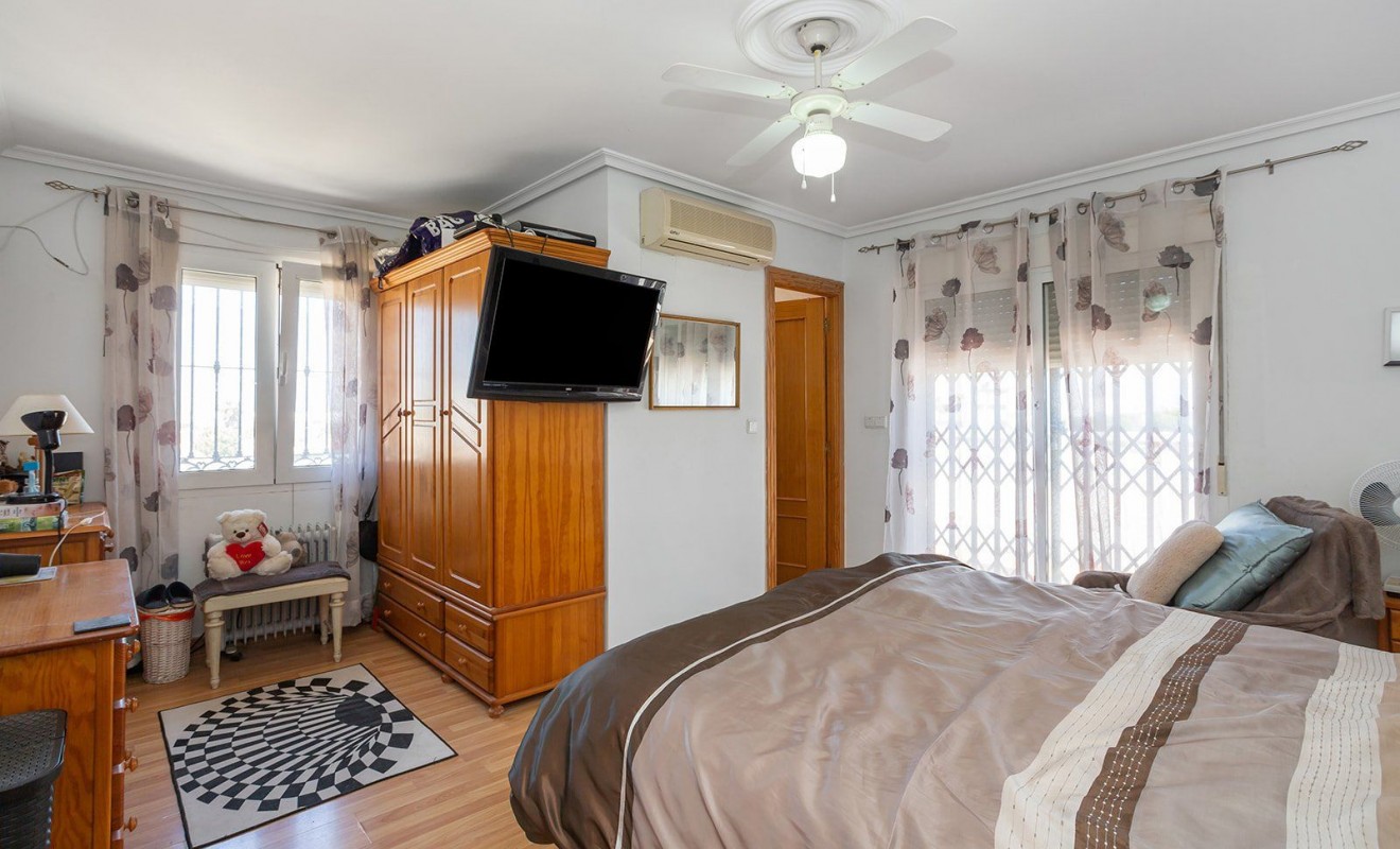 Revente - Villa - Torrevieja - Los balcones