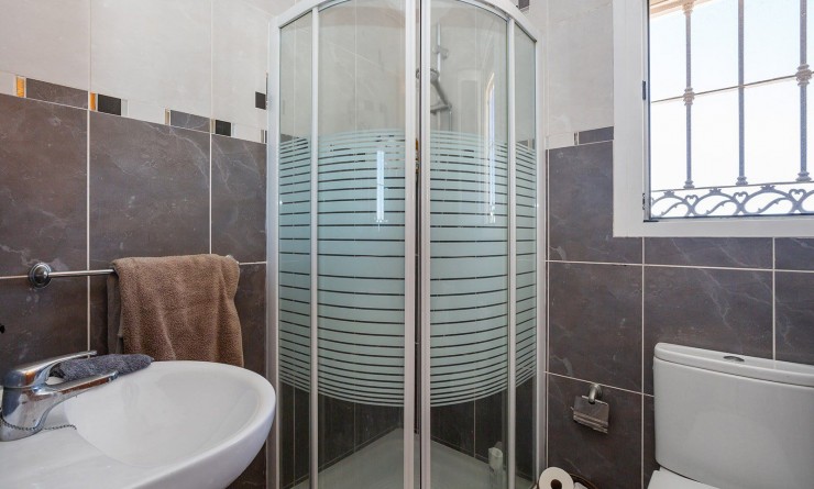 Revente - Villa - Torrevieja - Los balcones