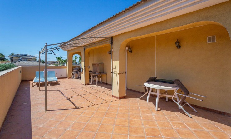 Revente - Villa - Torrevieja - Los balcones