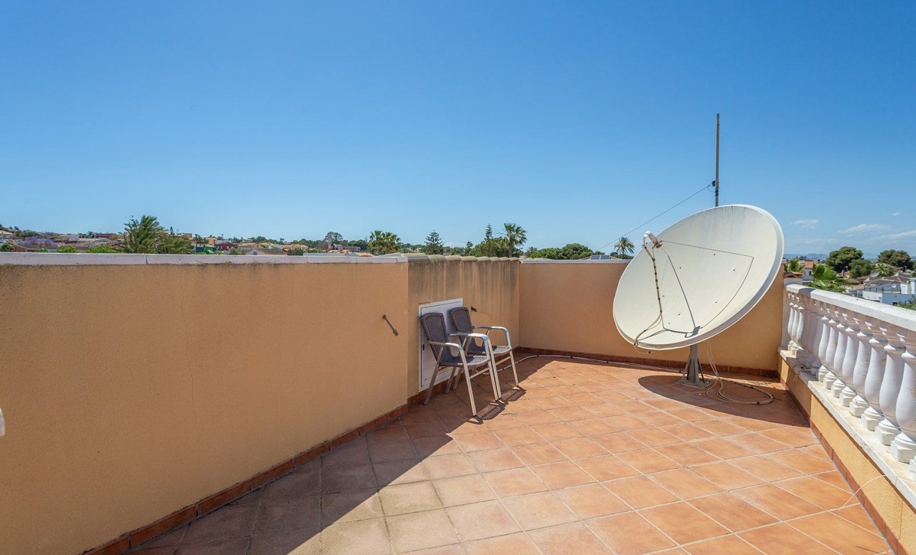 Revente - Villa - Torrevieja - Los balcones