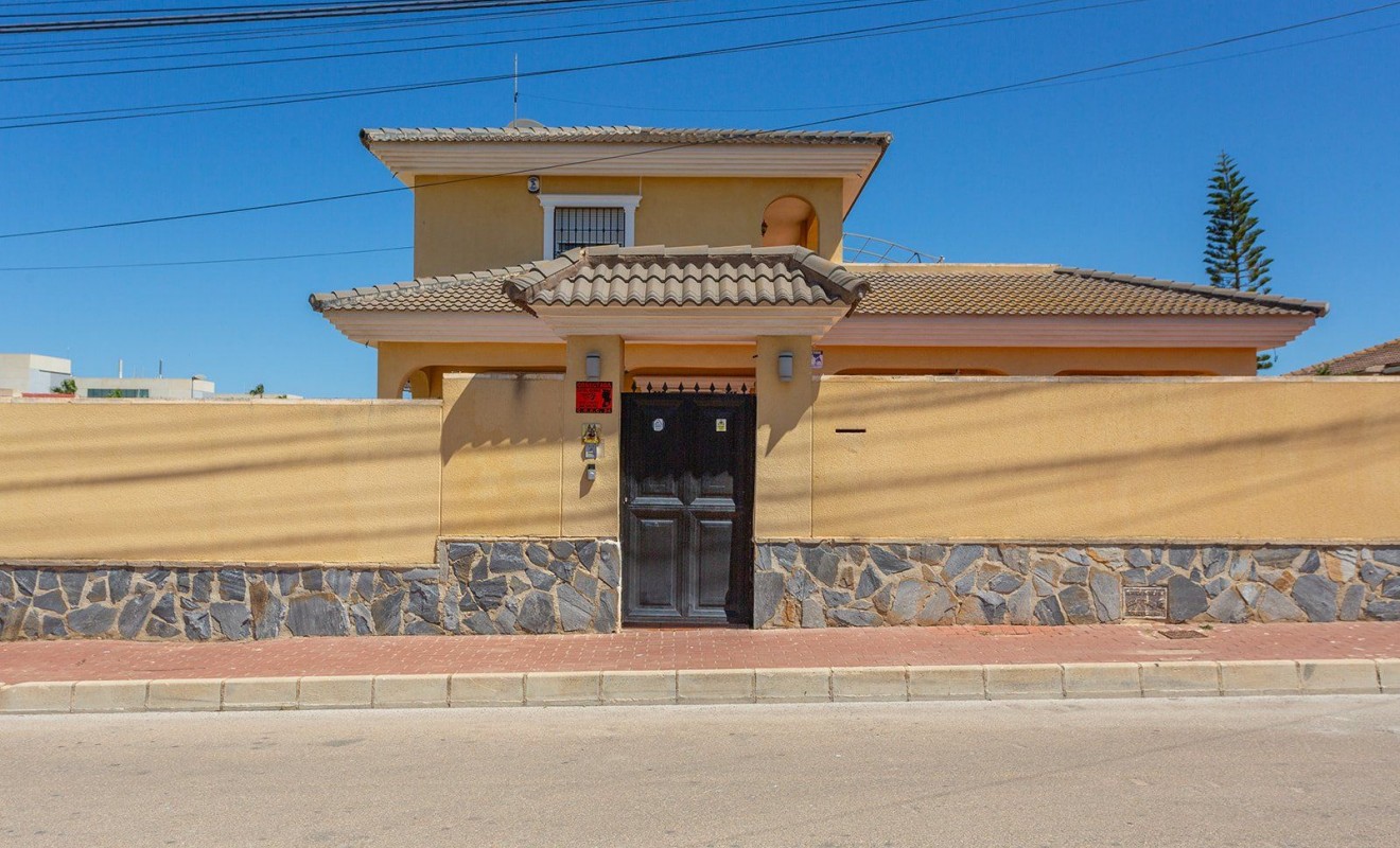 Revente - Villa - Torrevieja - Los balcones