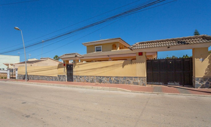 Revente - Villa - Torrevieja - Los balcones