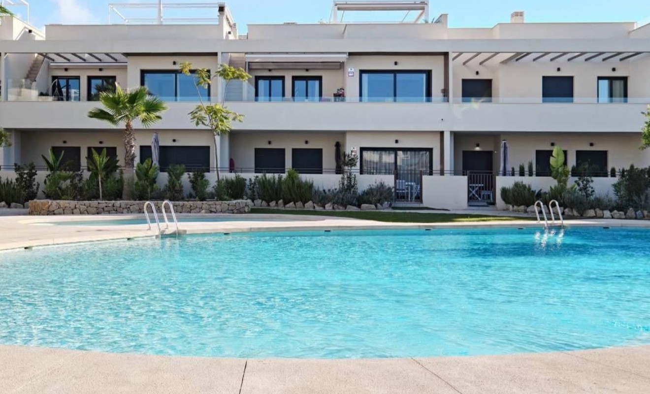 Sale - Apartment - Torrevieja - La Veleta