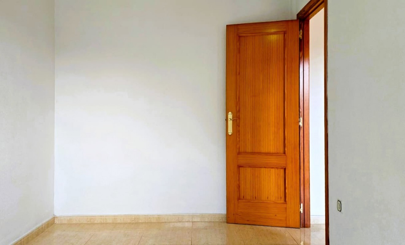 Revente - Apartment / flat - Polop