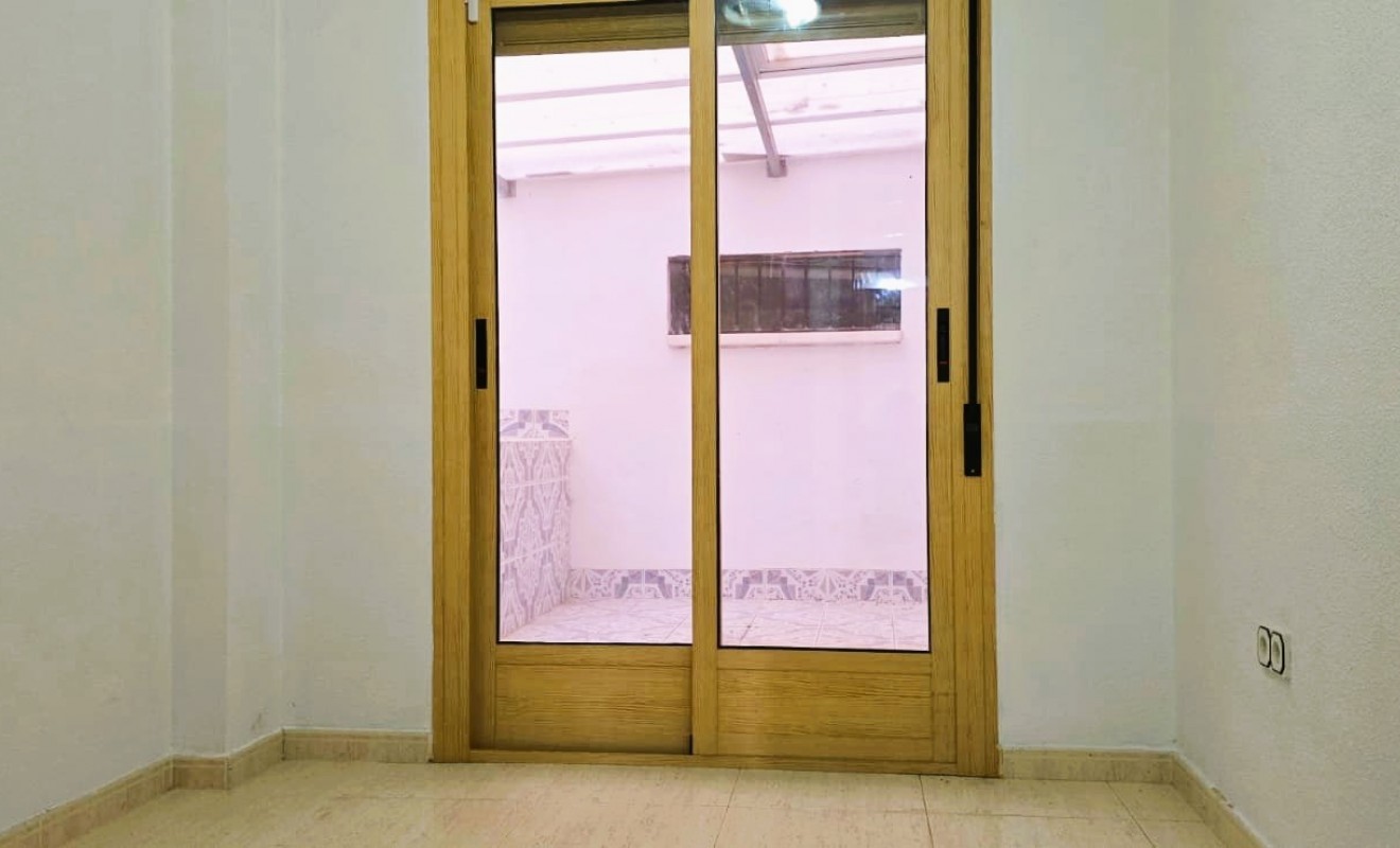 Revente - Apartment / flat - Polop