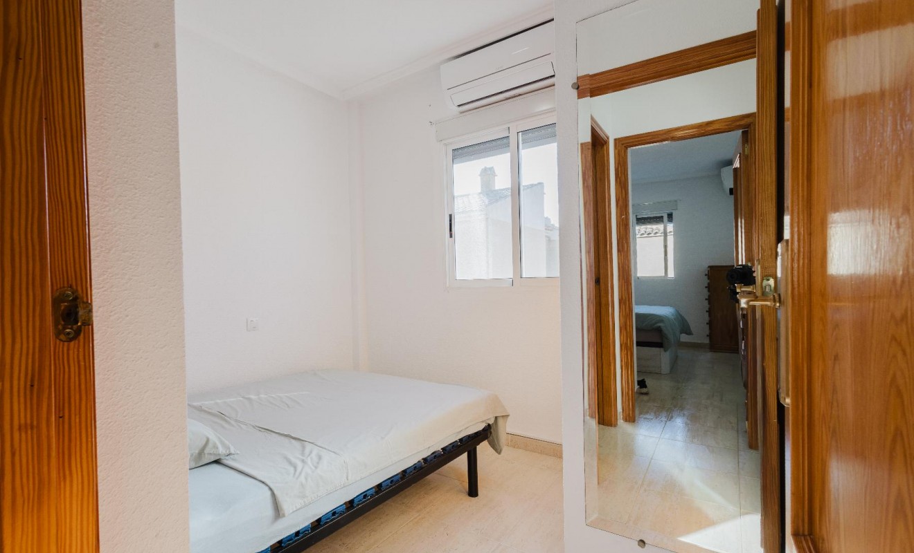 Sale - Bungalow - Torrevieja - Parque de las Naciones