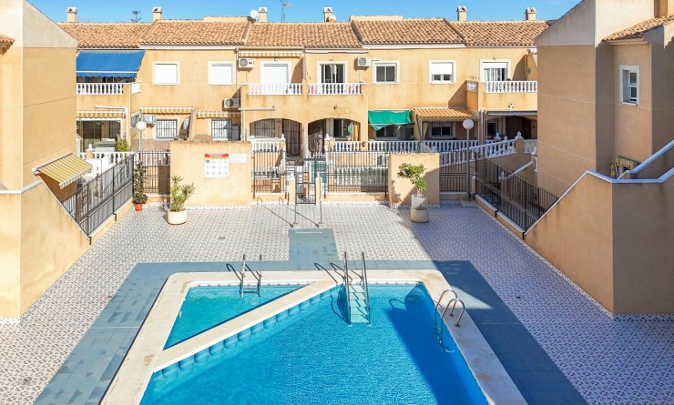 Sale - Bungalow - Torrevieja - Parque de las Naciones