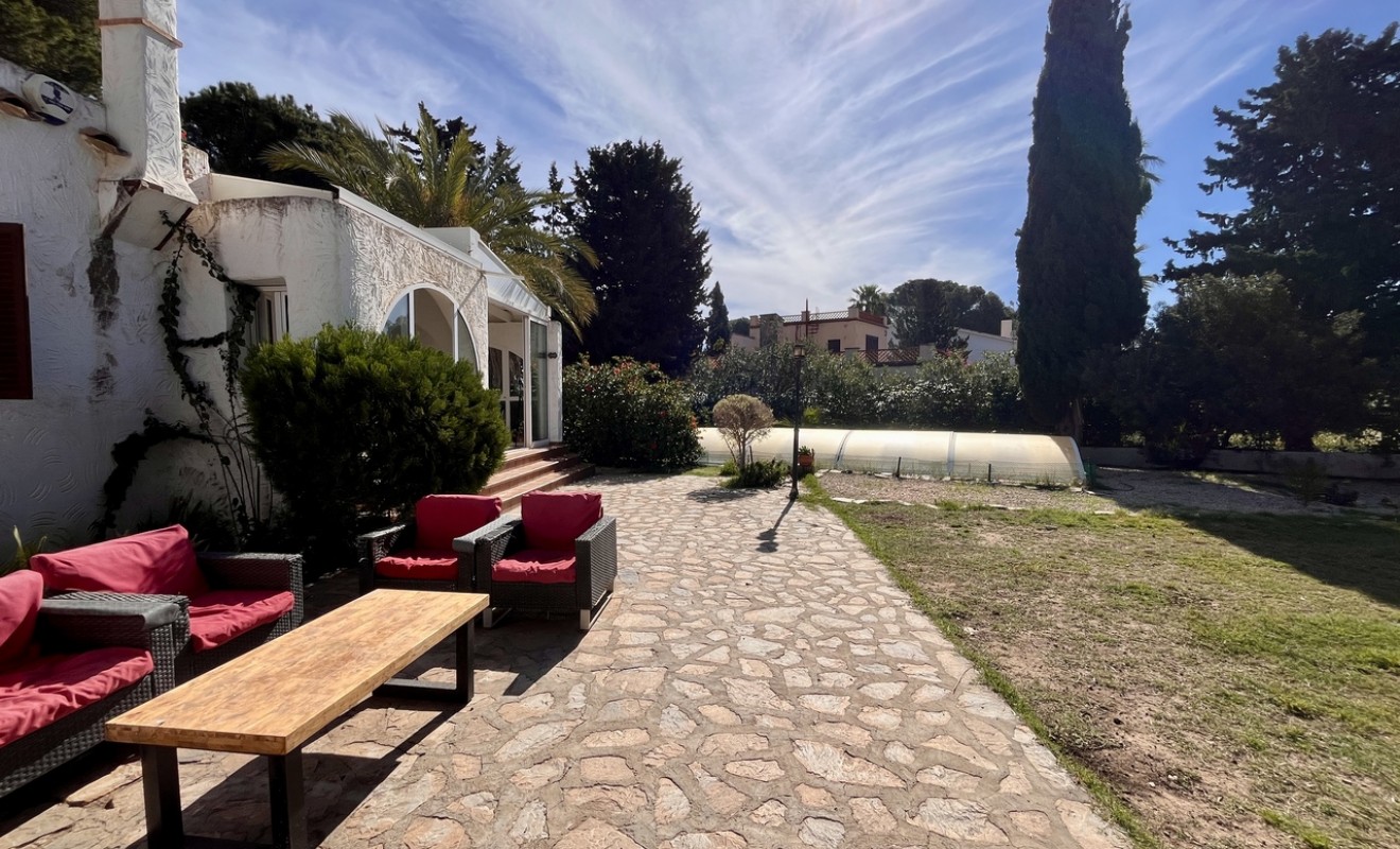 Sale - Villa - Cabo Roig