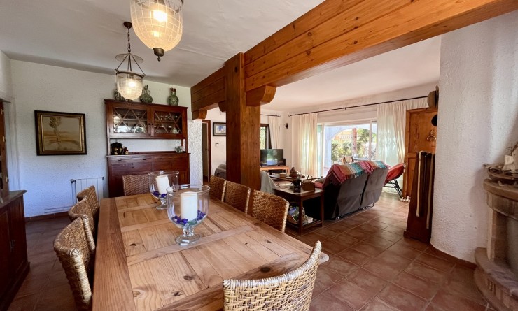 Sale - Villa - Cabo Roig