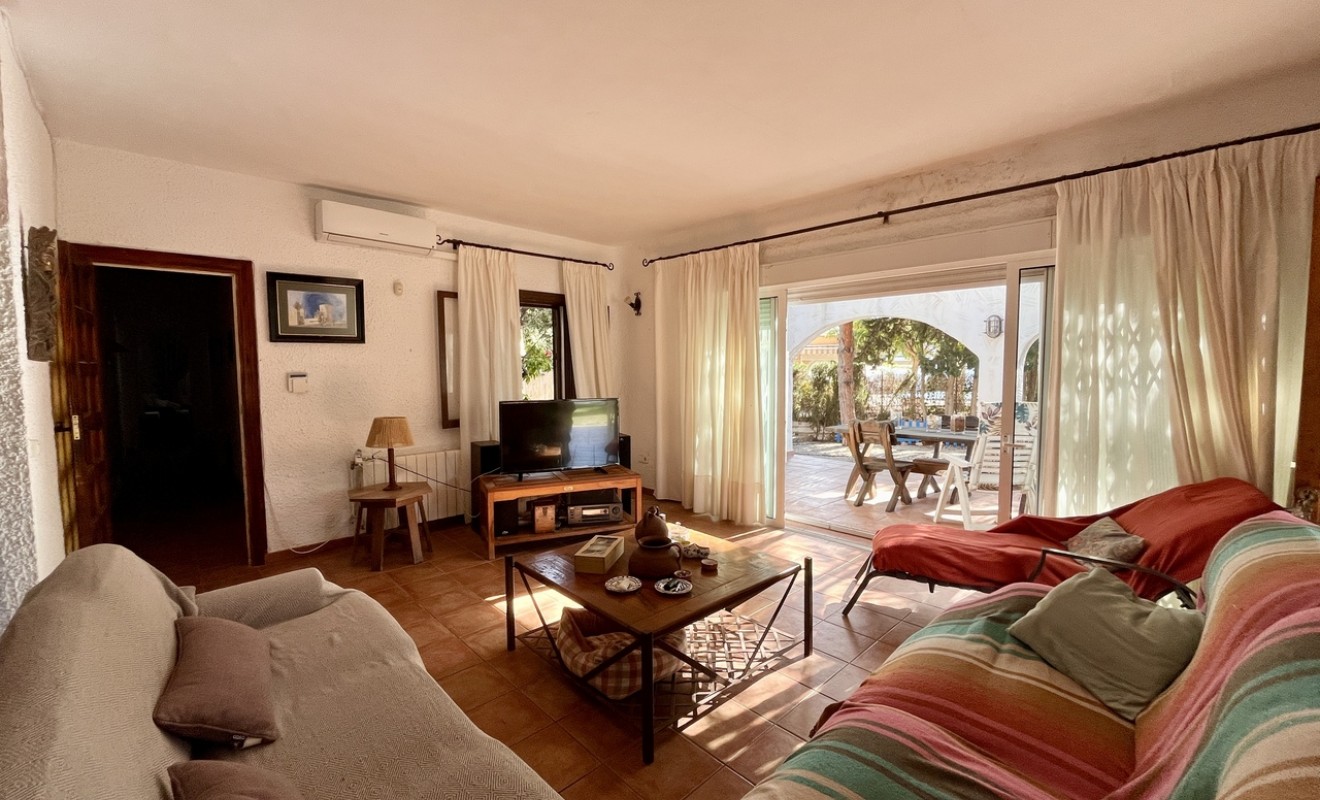 Sale - Villa - Cabo Roig