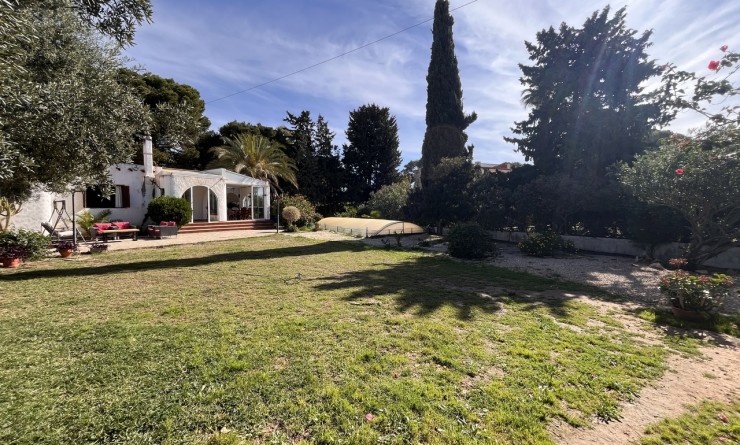 Sale - Villa - Cabo Roig
