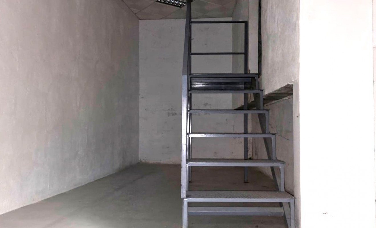 Sale - Local - La Nucía