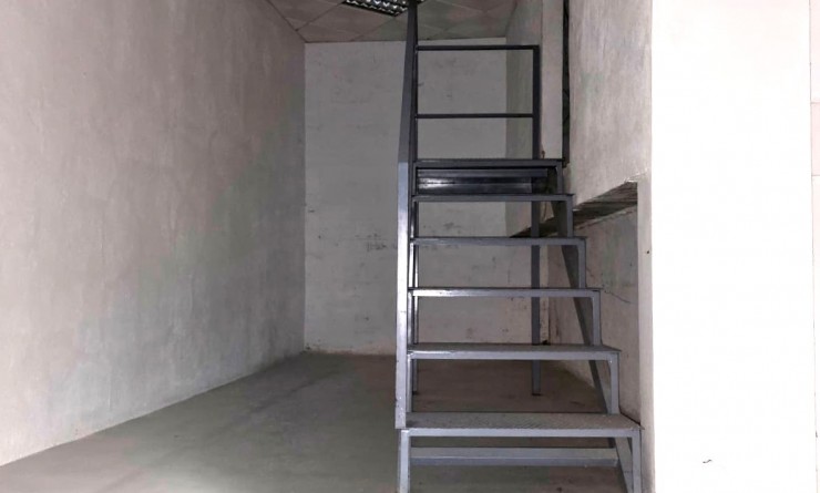 Sale - Local - La Nucía