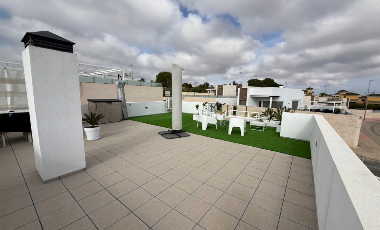 Sale - Villa - Orihuela - Orihuela Costa