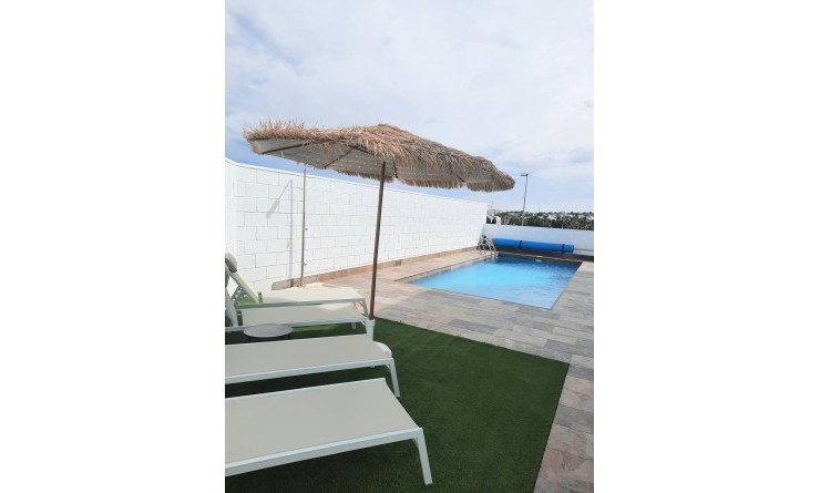 Sale - Villa - Orihuela - Orihuela Costa