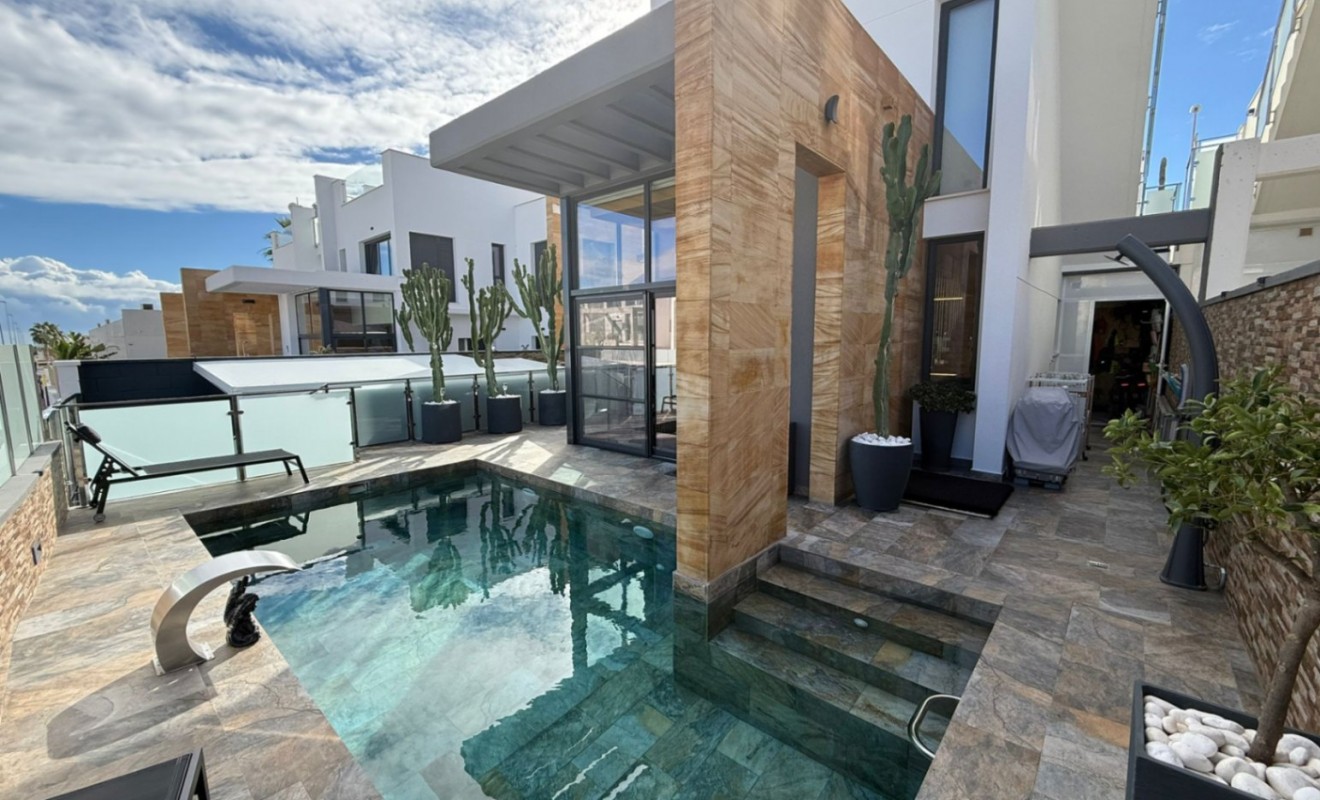 Wederverkoop - Villa - Orihuela - Lomas de Cabo Roig