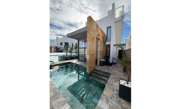 Wederverkoop - Villa - Orihuela - Lomas de Cabo Roig