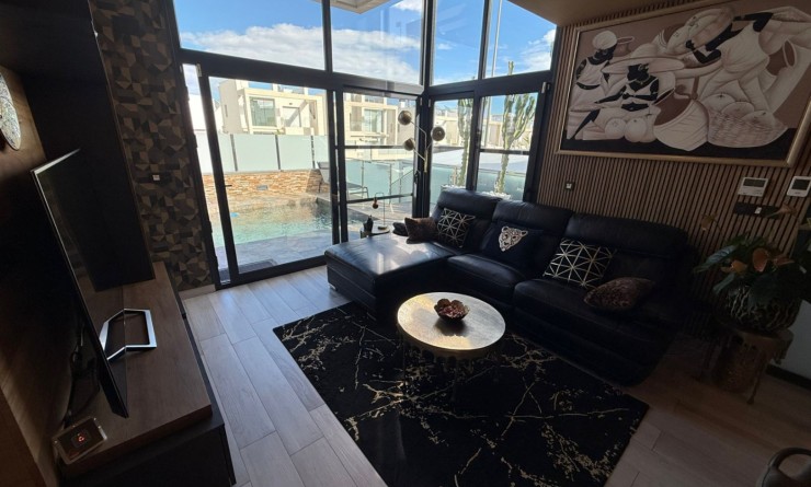 Wederverkoop - Villa - Orihuela - Lomas de Cabo Roig