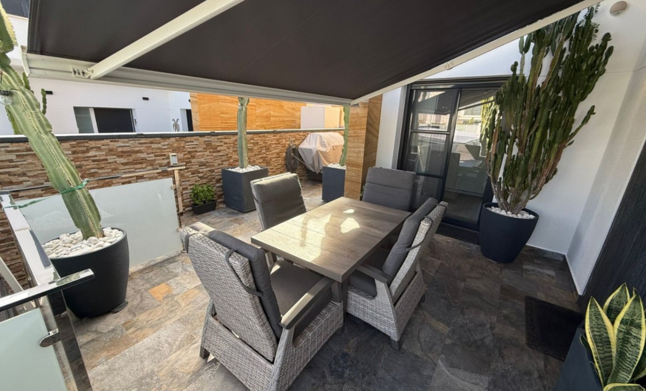 Wederverkoop - Villa - Orihuela - Lomas de Cabo Roig