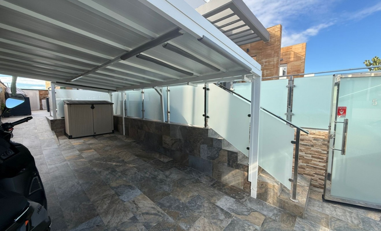 Wederverkoop - Villa - Orihuela - Lomas de Cabo Roig