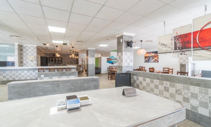 Location longue durée - Commercial Unit - San Fulgencio - La Marina