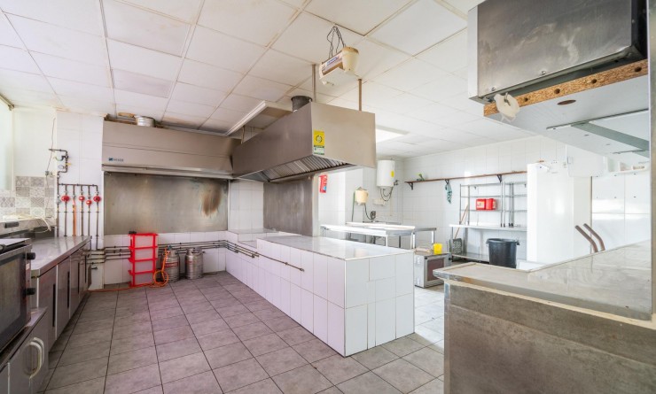 Location longue durée - Commercial Unit - San Fulgencio - La Marina