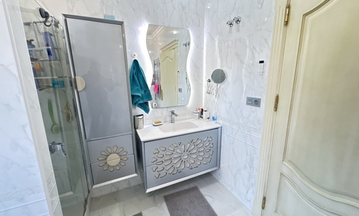 Sale - Villa - Cabo Roig