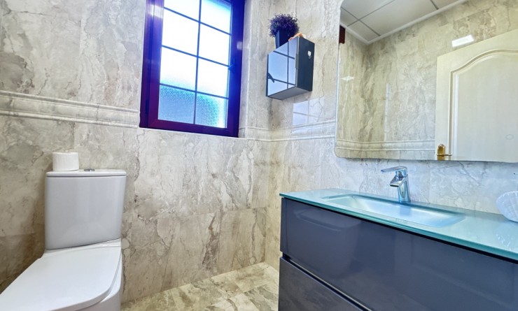 Sale - Villa - Cabo Roig